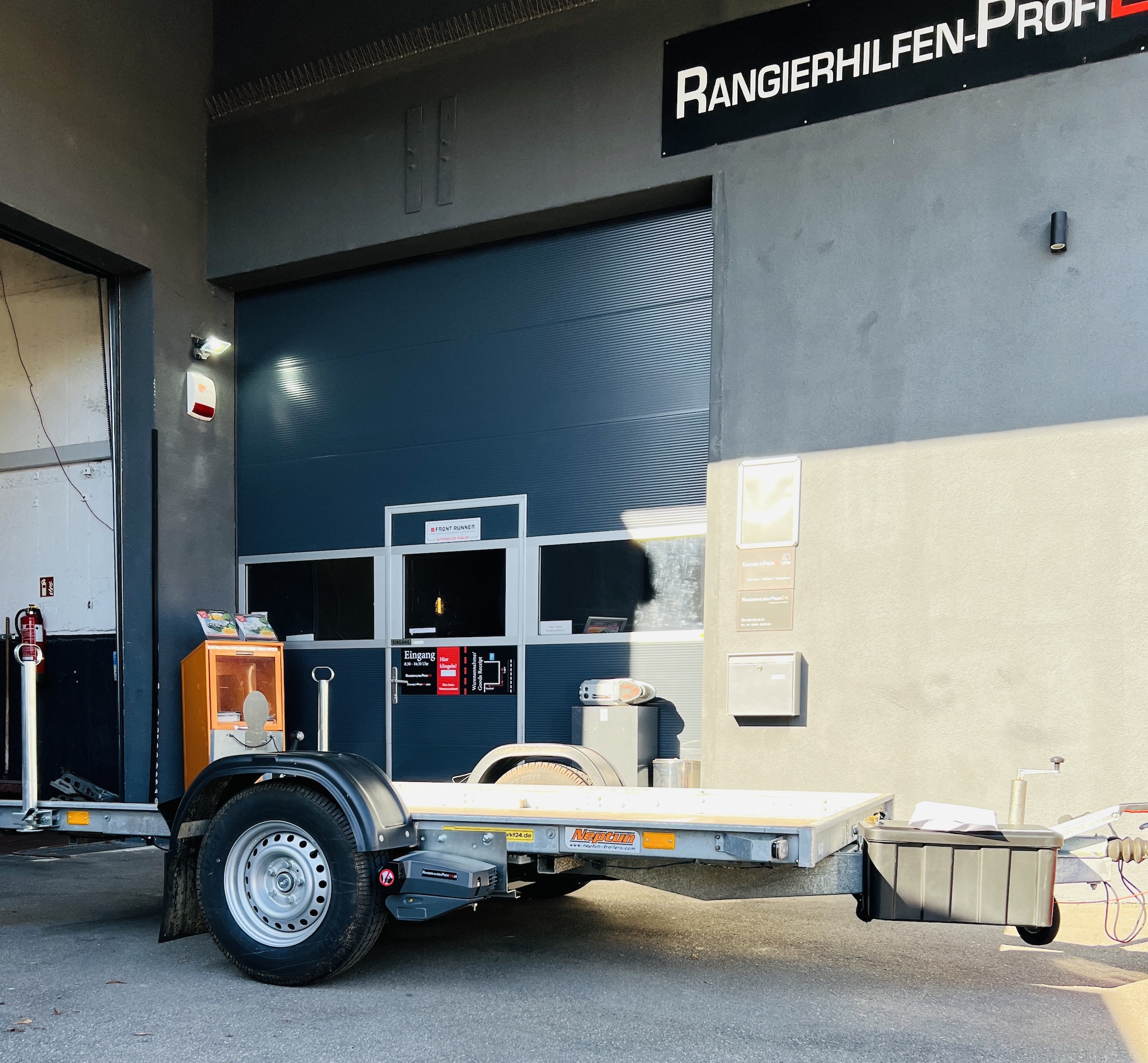 Rangierhilfe Vollautomatsich 2000KG NEPTUN N13-305 + Adapter + Einbau ANHÄNGER