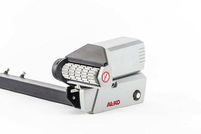 Movera_L_9940796202 Movera_L_9940796202