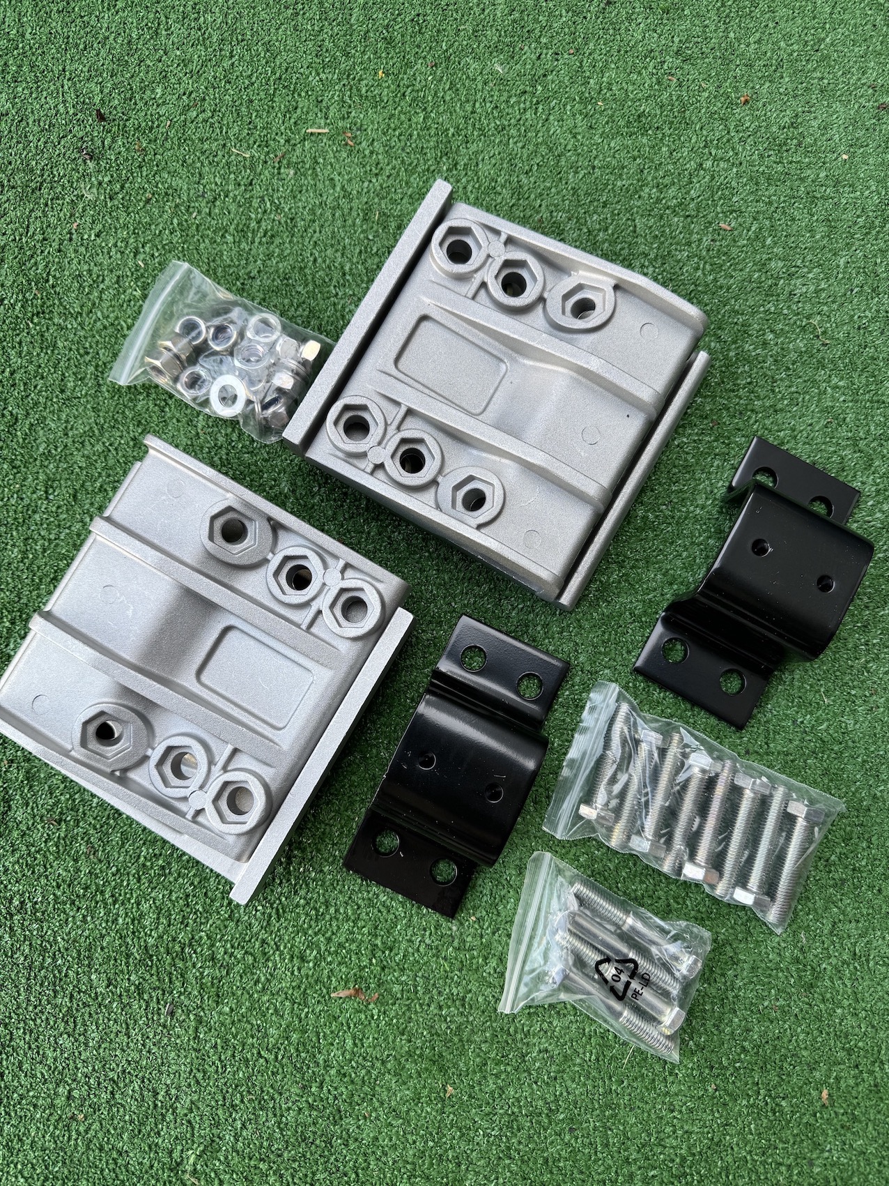 Klemmhalter Set für U - Rahmen für 50x50 Vierkant Rohr Rangierhilfe