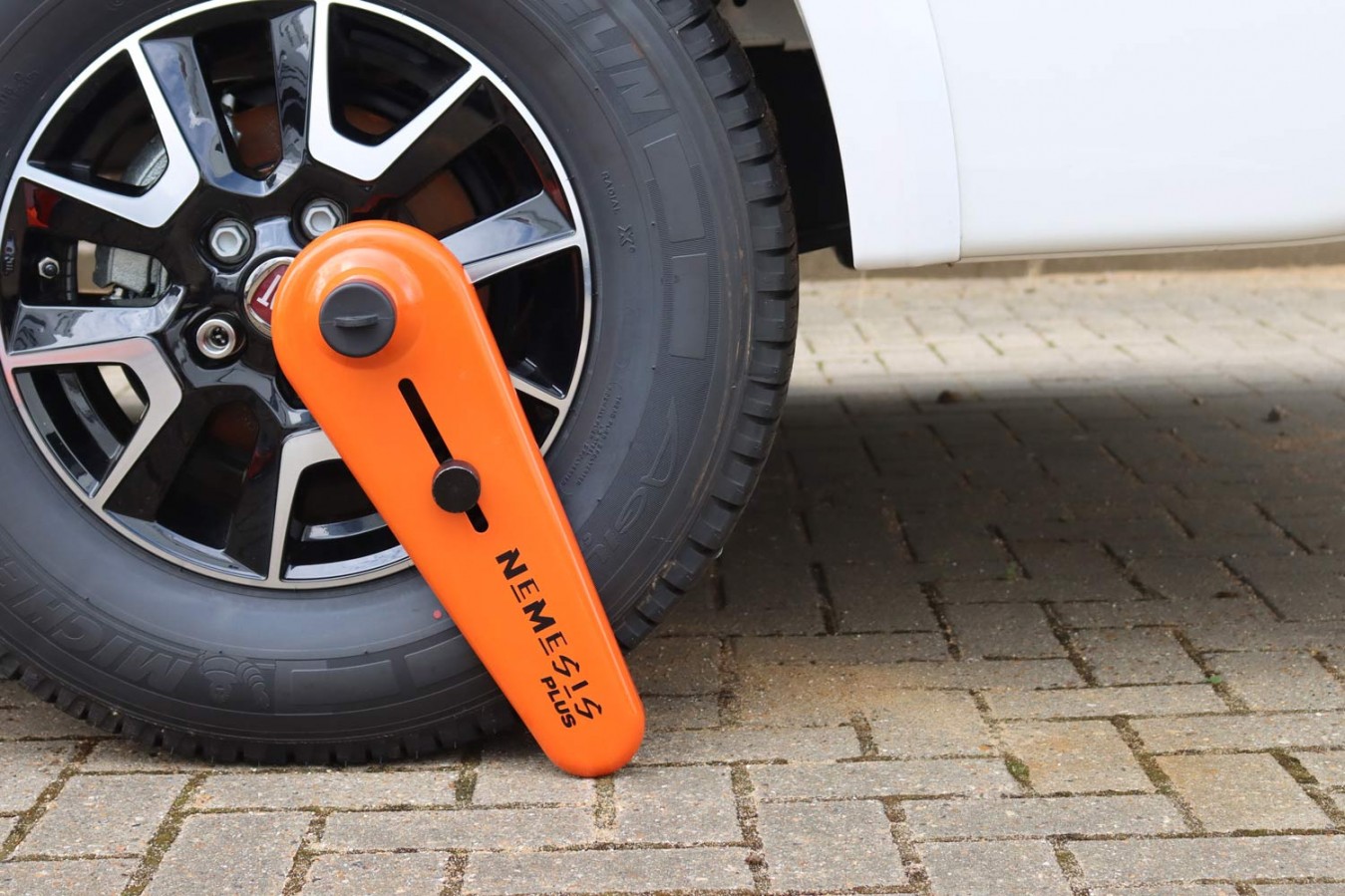 Radkralle NEMESIS ULTRA PLUS von 10"- 20" ALUFELGEN Reifen Diebstahlschutz