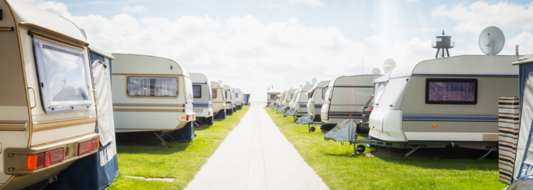 Caravan Camping am Strand.Familienurlaub. Nordseeküste, Deutschland