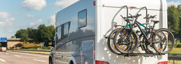 Fahrradträger für Wohnwagen und Wohnmobile Unterschiede sowie Vor und Nachteile